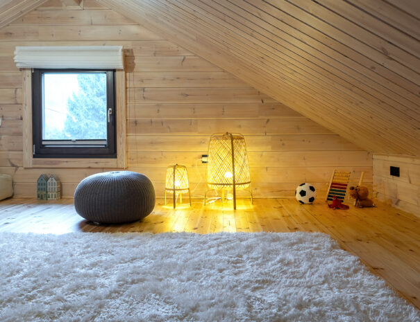 Finská chata prostorné spací patro